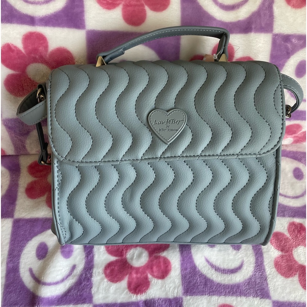 🌸Betsy Johnson purse🌸